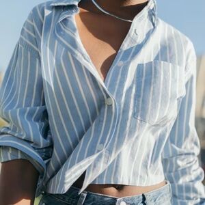 Everlane Way High Shirt Button Up in Mariner Blue - XS